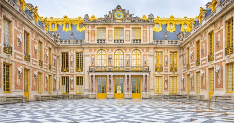 attractions to visit in france - palace of versailles